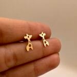 گوشواره میخی زرافه