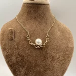 گردنبند فرفری و مروارید 