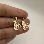 پلاک حروف و بال پروانه