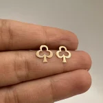 گوشواره میخی گشنیز