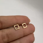 گوشواره میخی مربع تو خالی