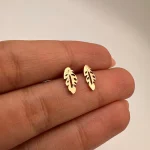 گوشواره میخی طرح پر