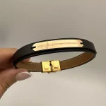 دستبند چرم طرح ضربان