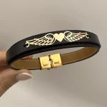 دستبند چرم طرح بال فرشته و قلب