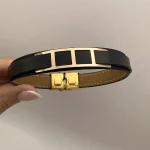 دستبند چرم طرح دو مربع