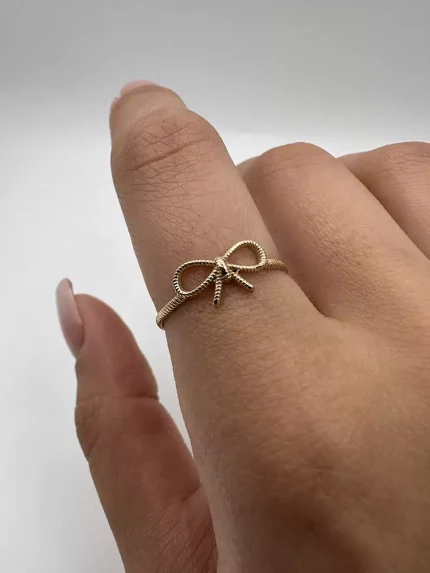 انگشتر پاپیون