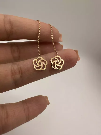گوشواره بخیه ای طرح گل
