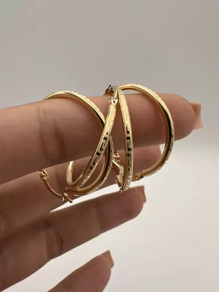 گوشواره حلقه ای دور ورساچ بزرگ