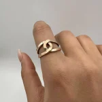 انگشتر گره نمادار