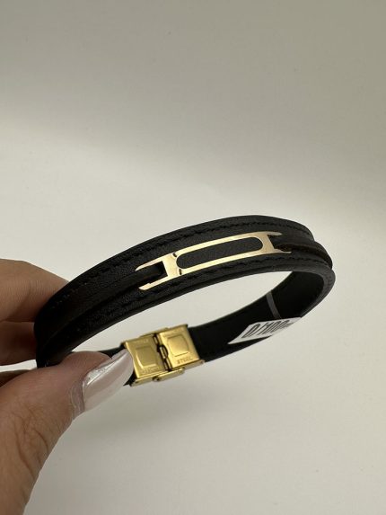 دستبند چرم طرح 38