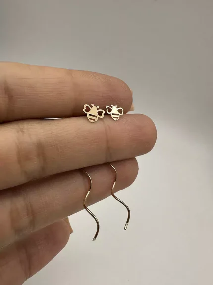 گوشواره کرلی زنبور