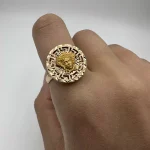 انگشتر ورساچ