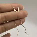 گوشواره کرلی طرح زرافه