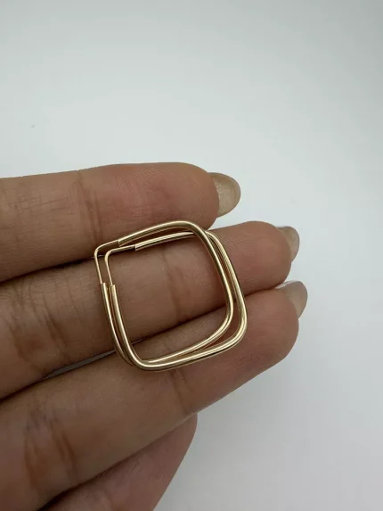 گوشواره پروفیلی مربع