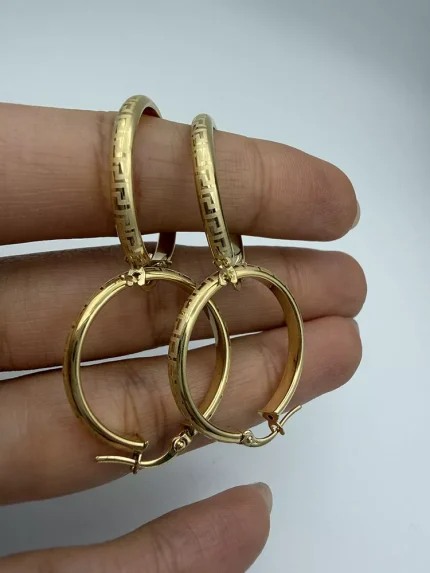 گوشواره حلقه ای دور ورساچ