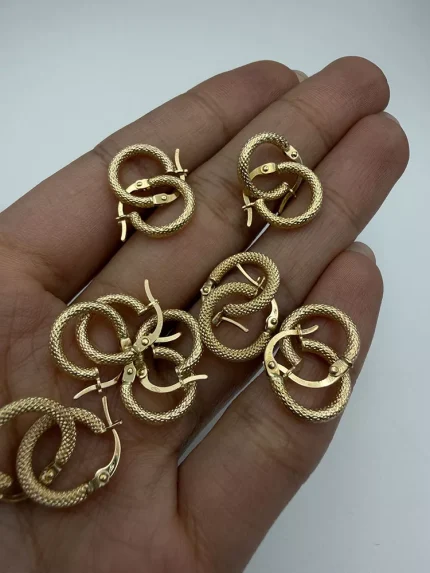 گوشواره حلقه ای کلاسیک نقطه ای