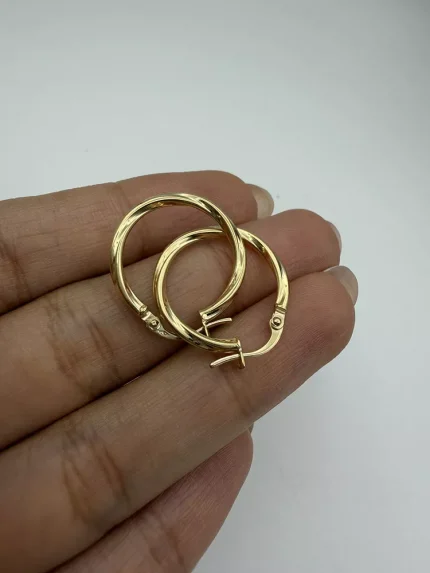 گوشواره حلقه ای پیچی