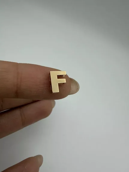 پلاک حرف سه بعدی F