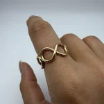 انگشتر دور بی نهایت