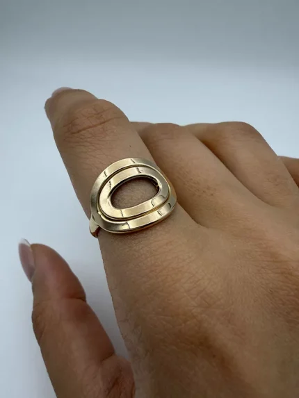 انگشتر بیضی تخت