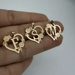 پلاک حروف قلبی و گل