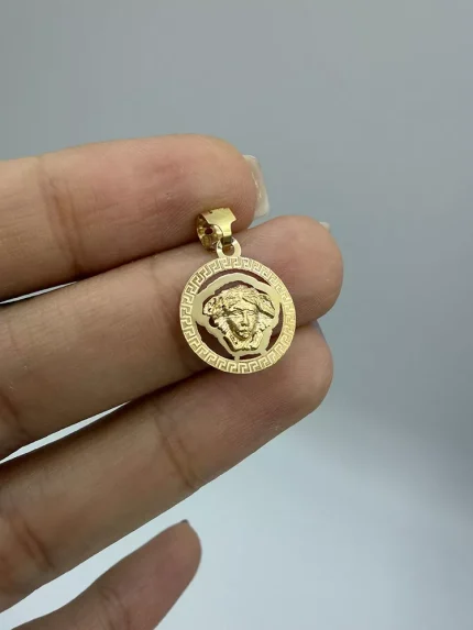 پلاک ورساچ سبک