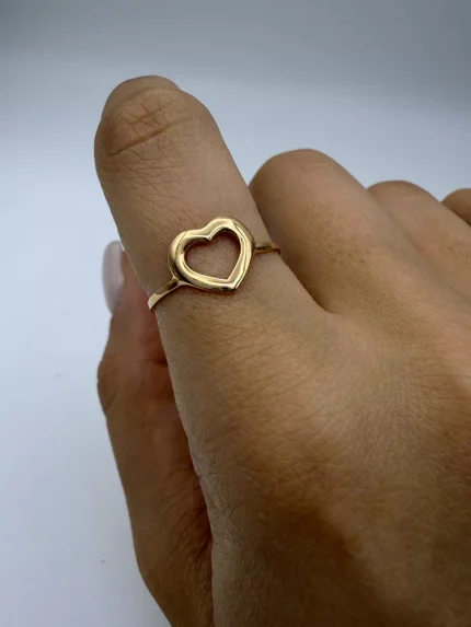 انگشتر مینیمال قلب